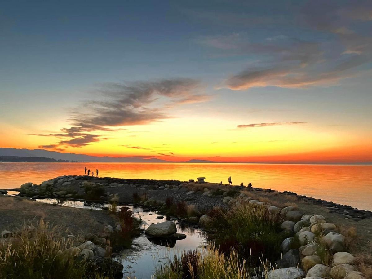 Oceanside Manor - Fancy Room - Golf Course & Beach View Qualicum Beach Luaran gambar