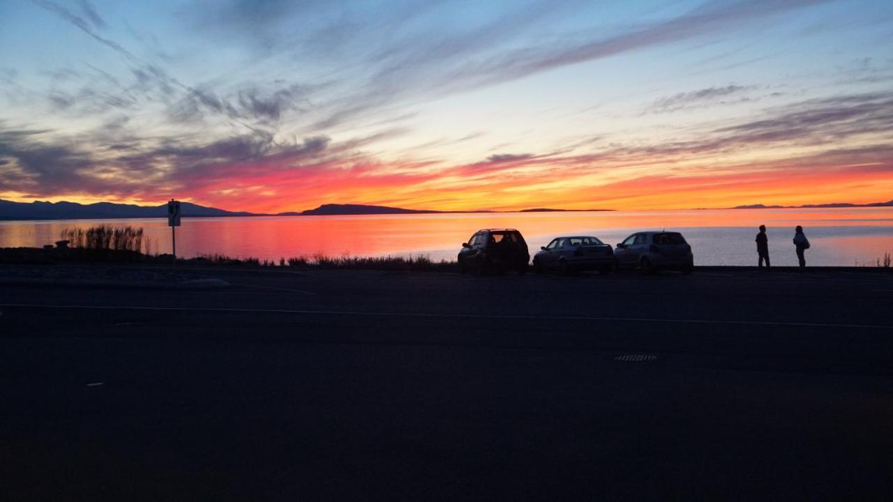 Oceanside Manor - Fancy Room - Golf Course & Beach View Qualicum Beach Luaran gambar