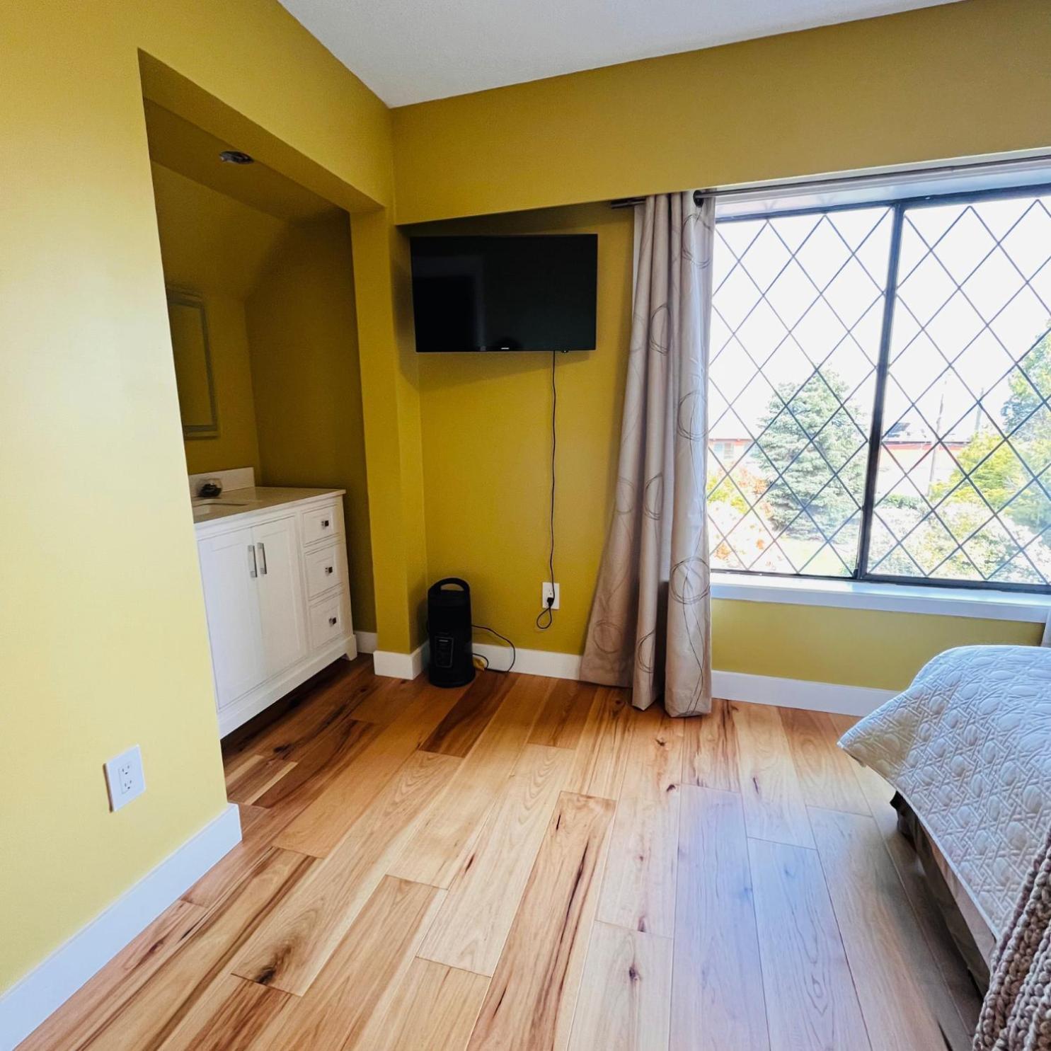 Oceanside Manor - Fancy Room - Golf Course & Beach View Qualicum Beach Luaran gambar