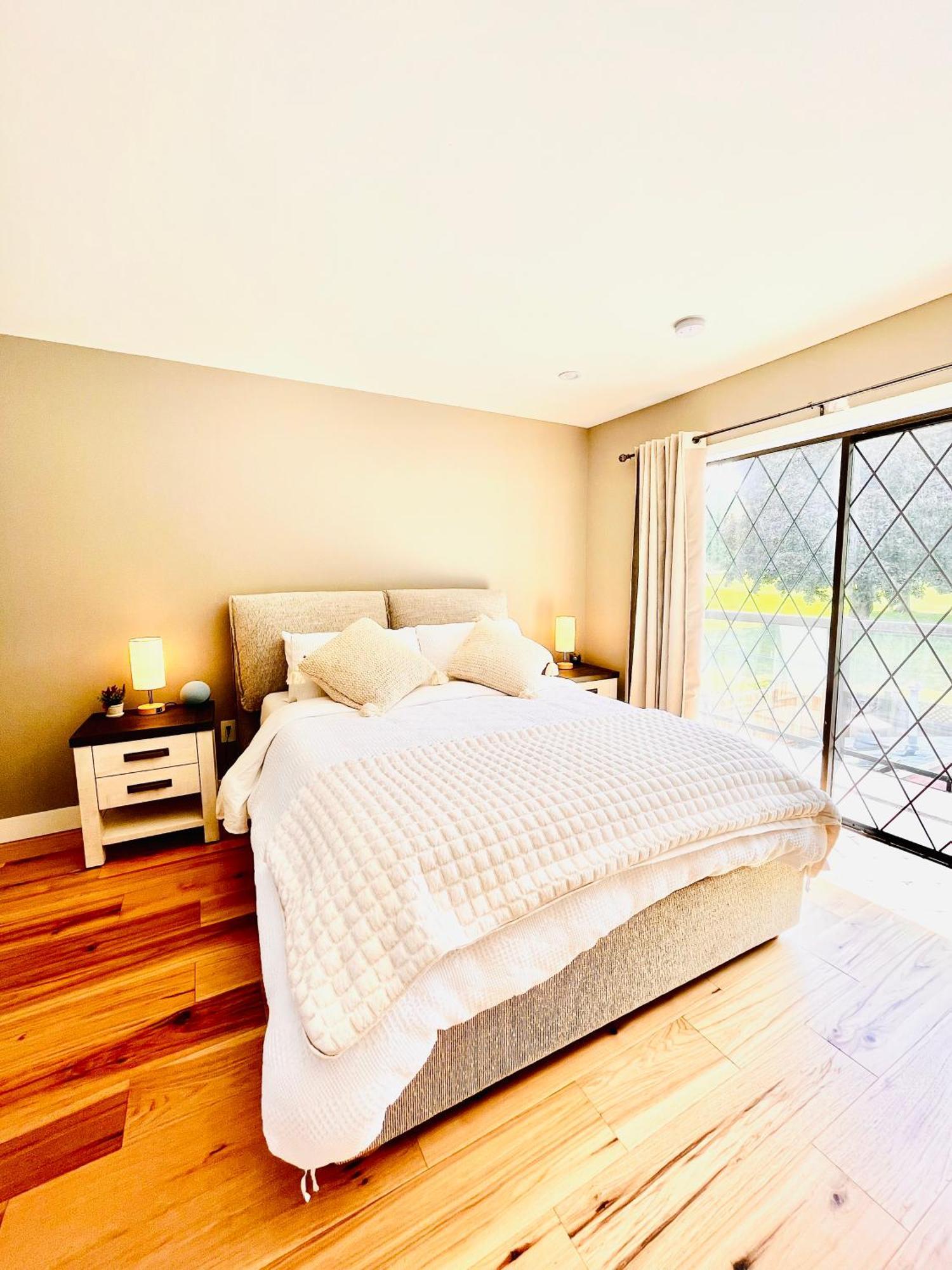 Oceanside Manor - Fancy Room - Golf Course & Beach View Qualicum Beach Luaran gambar