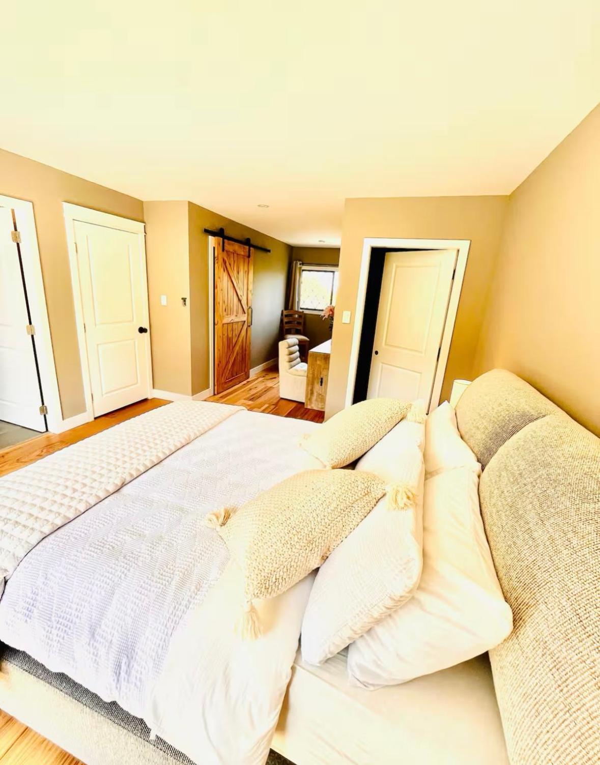 Oceanside Manor - Fancy Room - Golf Course & Beach View Qualicum Beach Luaran gambar